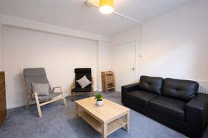 Photo 16- click for photo gallery